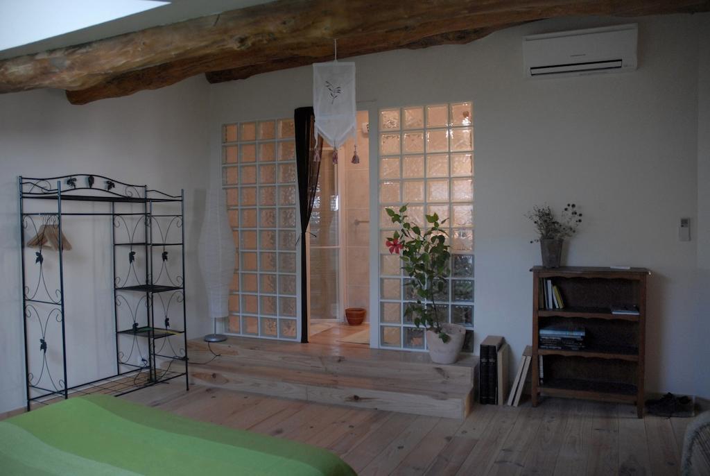 La Grange D'Agnes Bed and Breakfast Montmaur-en-Diois Δωμάτιο φωτογραφία