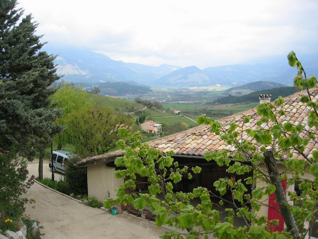 La Grange D'Agnes Bed and Breakfast Montmaur-en-Diois Εξωτερικό φωτογραφία