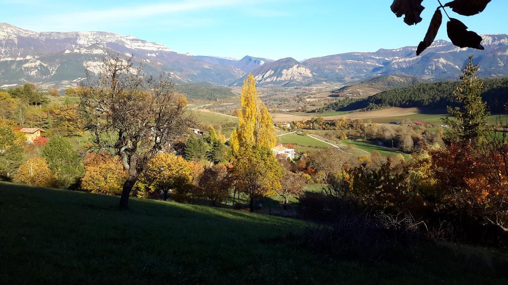 La Grange D'Agnes Bed and Breakfast Montmaur-en-Diois Εξωτερικό φωτογραφία
